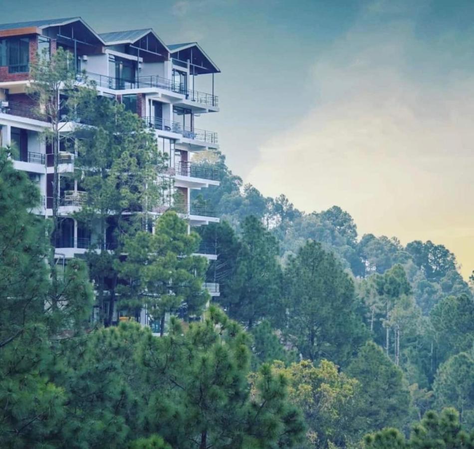 Hills Accomodation Kasauli Buitenkant foto